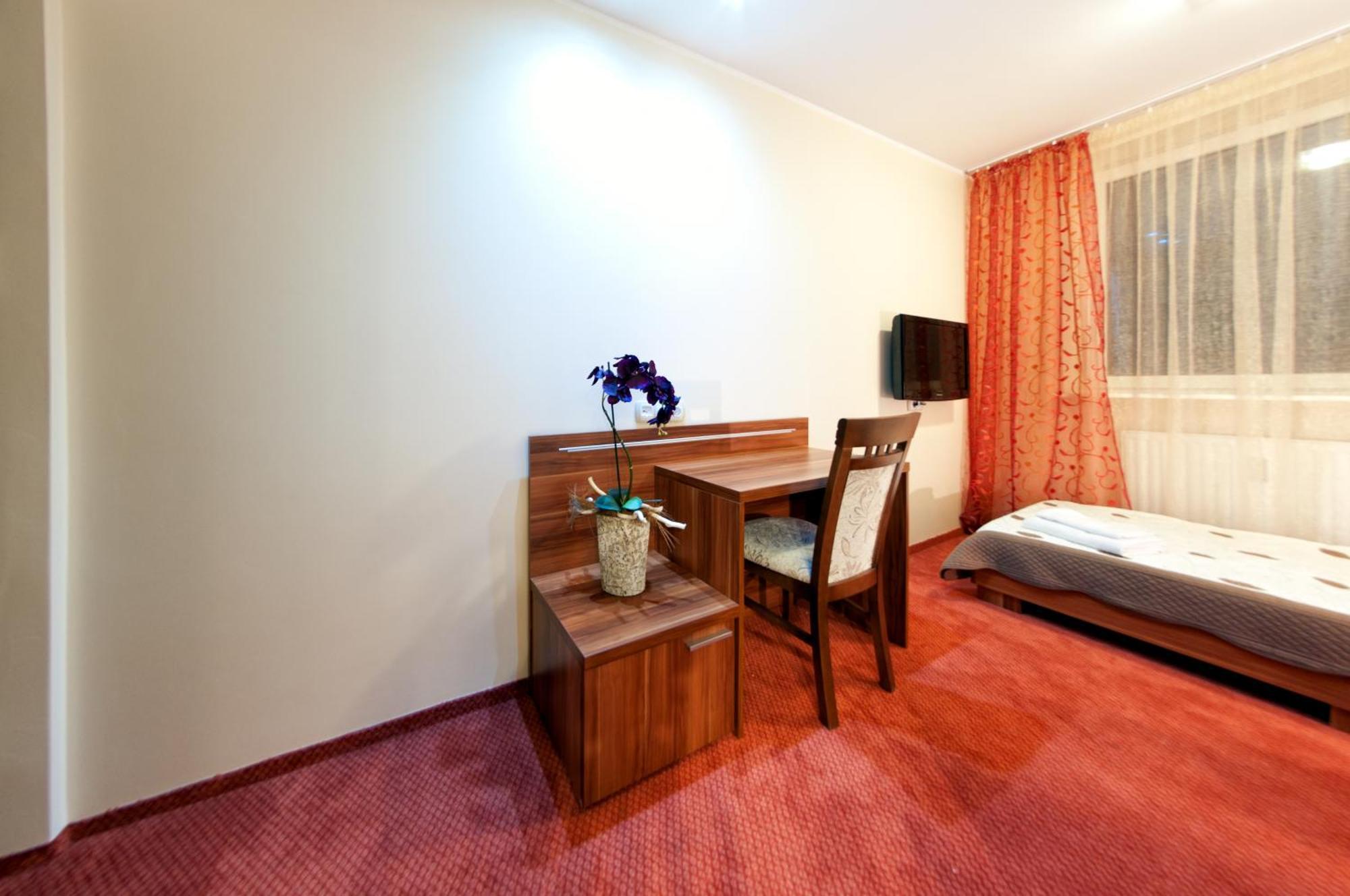 Hotel-24 Płock Pokoj fotografie